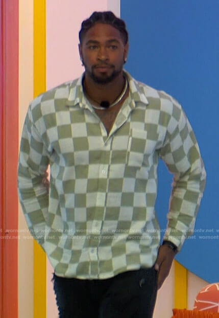 Jesse's sage green checkerboard shirt on Love Island USA