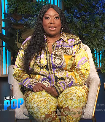 Loni’s printed top and pants on E! News Daily Pop