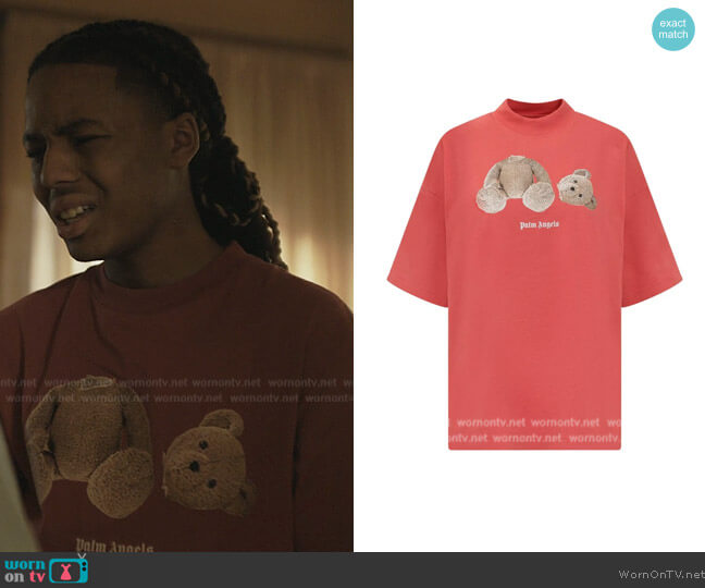 Palm Angles Bear Printed Crewneck T-shirt worn by Jake (Michael Epps) on The Chi