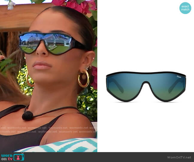 Quay Secret Set Sunglasses in Black / Blue worn by Phoebe Siegel on Love Island USA