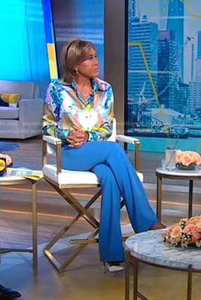 Robin’s blue flare pants on Good Morning America