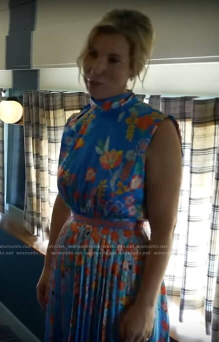 Shaina Papach’s blue floral dress on CBS Mornings
