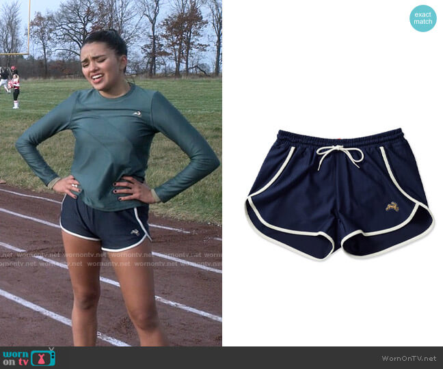 Tracksmith Van Cortlandt Shorts worn by Noa Olivar (Maia Reficco) on Pretty Little Liars Original Sin