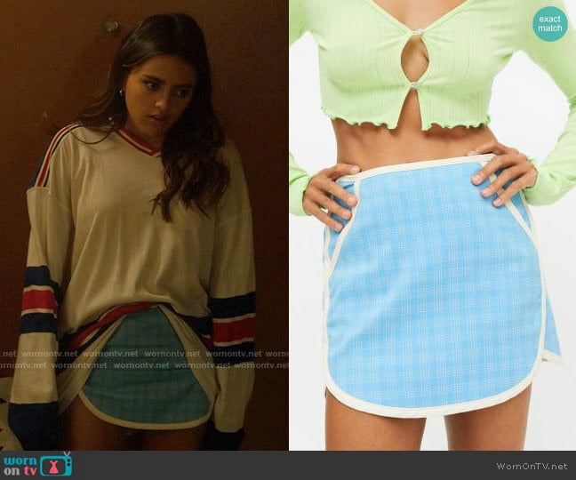 Urban Outfitters Picnic Dolphin Hem Mini Skirt worn by Noa Olivar (Maia Reficco) on Pretty Little Liars Original Sin