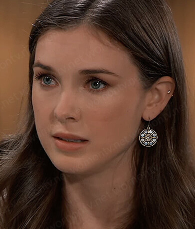 Willow’s circle drop earrings on General Hospital