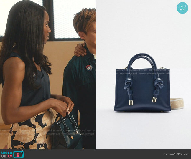 Zara Mini City Bag worn by Jessie (Nneka Okafor) on Everythings Trash