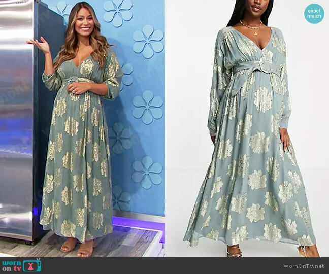 ASOS Design Maternity Belted Batwing Midi Tea Dress in Metallic Jacquard worn by Manuela Arbeláez on The Price is Right