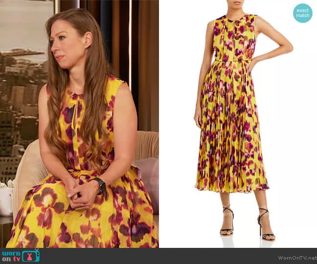 Jason Wu Printed Pleated Sleeveless Midi Dress worn by Chelsea Clinton on The Drew Barrymore Show