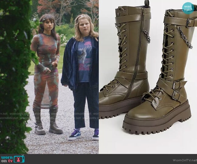 ASOS Mari chunky knee boots with chain in khaki worn by Musa (Elisha Applebaum) on Fate The Winx Saga