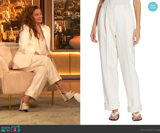 The Row Cassandro Pleated-Front Pants worn by Drew Barrymore on The Drew Barrymore Show