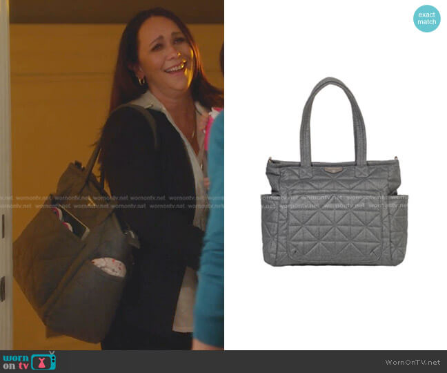 Twelvelittle Companion Carry Love Quilted Diaper Bag worn by Maddie Kendall (Jennifer Love Hewitt) on 9-1-1