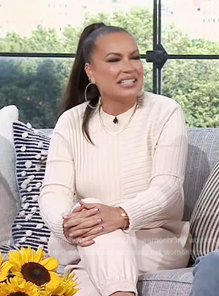 Angie Martinez’s white ribbed sweater on The Kelly Clarkson Show