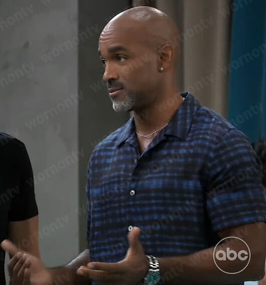 Curtis’s blue checked shirt on General Hospital