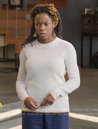 Denise's gray waffle knit sweater on Home Economics