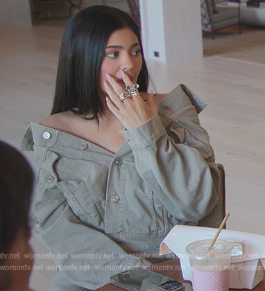 Kylie's skull ring on The Kardashians