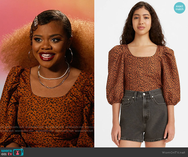 Levis Kaila Top in Scratchy Leopard Glazed Ginger worn by Kourtney (Dara Renee) on High School Musical The Musical The Series