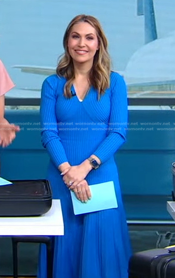 Lori’s blue ribbed v-neck dress on Good Morning America