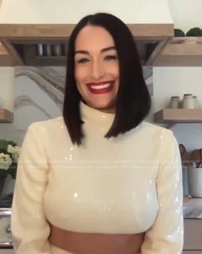 Nikki Bella’s sequin cropped top and skirt on E! News Daily Pop
