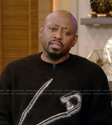 Omar Epps’s black safety pin sweater on Live with Kelly and Ryan