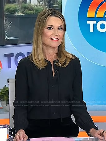 Savannah's black round collar blouse on Today