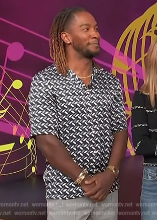 Scott’s geometric print short sleeve shirt on Access Hollywood