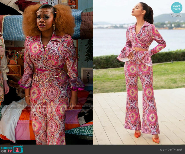 Shein Floral Flounce Sleeve Tie Back Top & Flared Leg Pants Set worn by Kourtney (Dara Renee) on High School Musical The Musical The Series