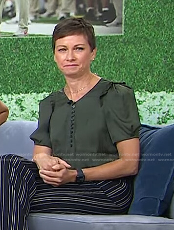 Stephanie’s green puff sleeve top on Today