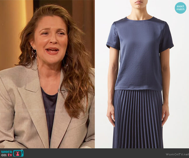 Weekend Max Mara Nupar T-shirt worn by Drew Barrymore on The Drew Barrymore Show