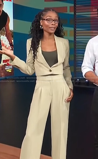 Zuri’s light green cropped blazer and pants on Access Hollywood