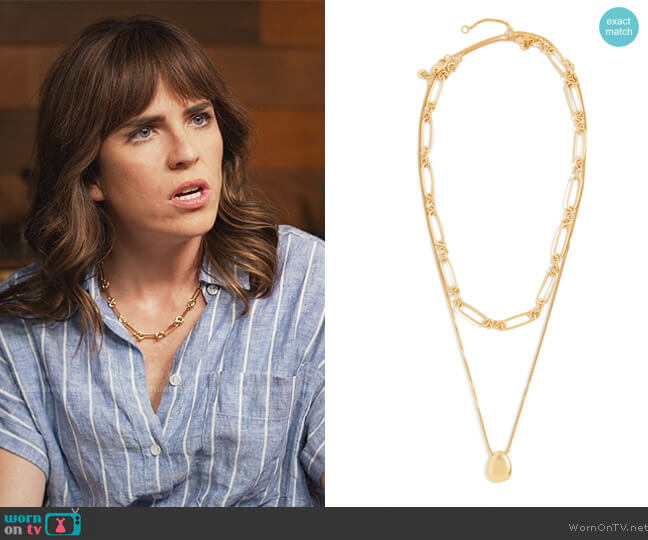 Madewell Muse Pendant Necklace Set worn by Marina (Karla Souza) on Home Economics