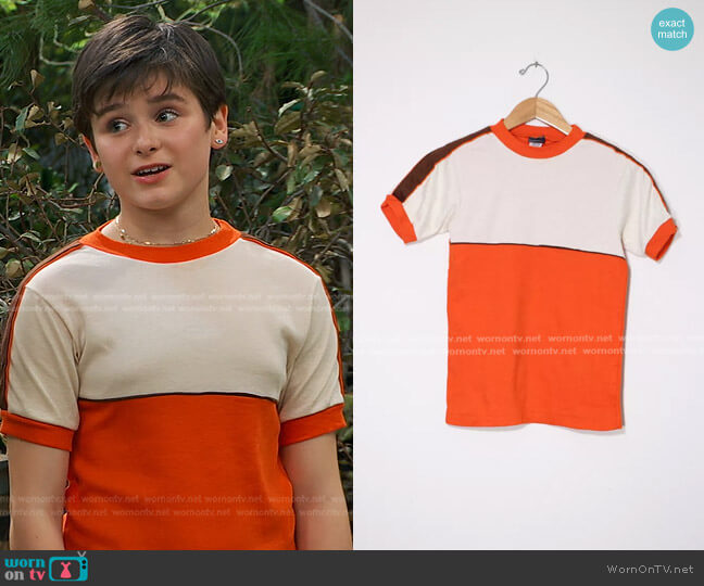 Urban Outfitters Vintage Colorblock T Shirt worn by Winnie Webber (Shiloh Verrico) on Bunkd