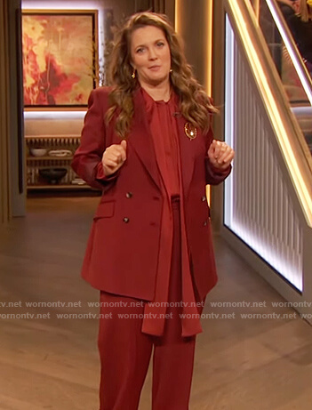 Drew's burgundy blazer on The Drew Barrymore Show