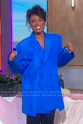 Jennifer's oversized blue blazer on The Jennifer Hudson Show