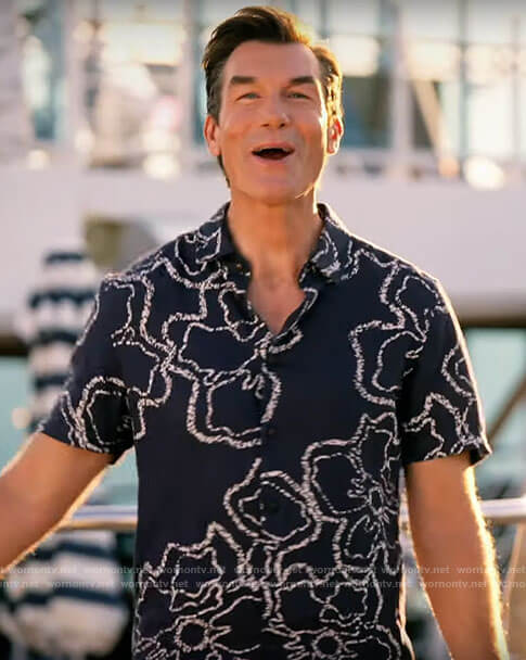 Jerry O'Connell's navy floral shirt on The Real Love Boat