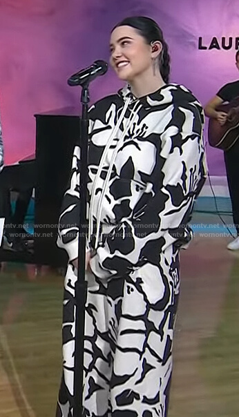 Lauren’s black and white floral hoodie and pants on Today