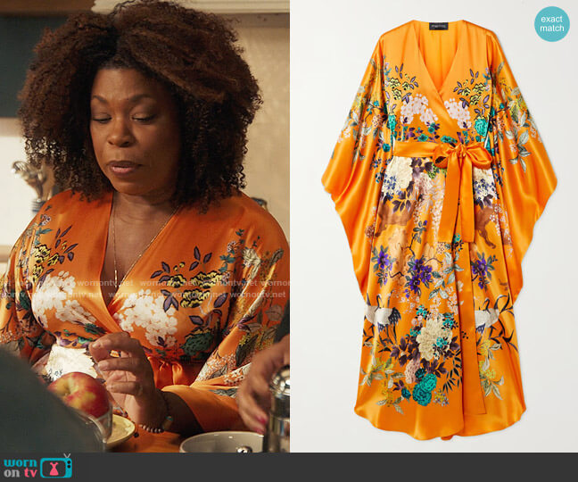 Meng Belted floral-print silk-satin robe worn by Viola Marsette (Lorraine Toussaint) on The Equalizer