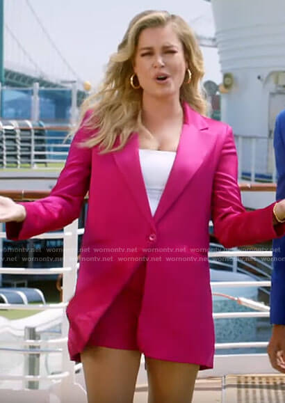 Rebecca Romijn’s pink blazer and shorts suit on The Real Love Boat