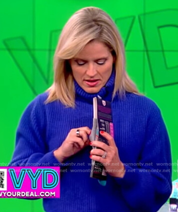 Sara’s blue turtleneck sweater on The View