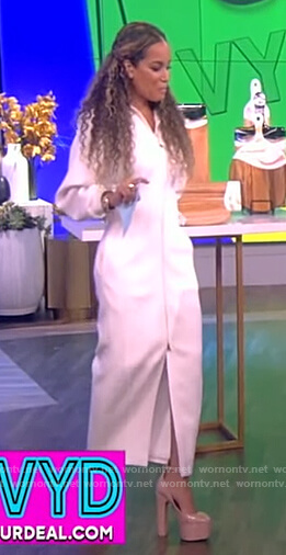Sunny’s white zip front midi dress on The View