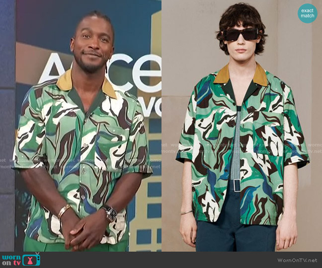 Zara Abstract Print Shirt worn by Scott Evans on Access Hollywood