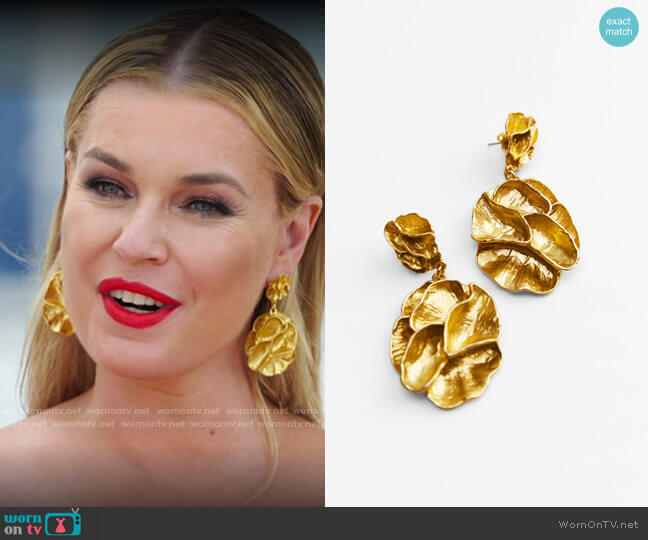 Zara Petal Earrings worn by Rebecca Romijn on The Real Love Boat