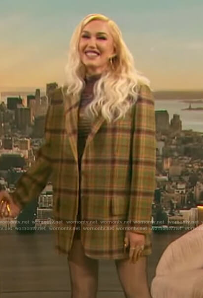 Gwen Stefani's plaid blazer on The Drew Barrymore Show
