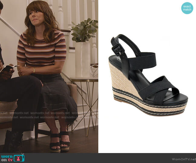 Charles by Charles David Wedge worn by Judy Hale (Linda Cardellini) on Dead to Me