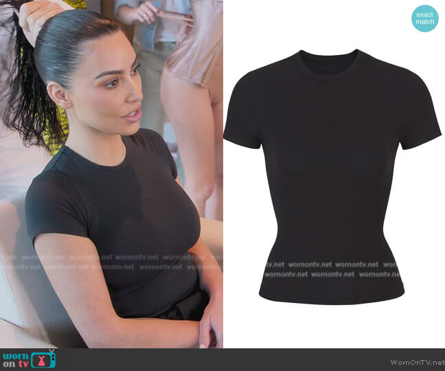 Skims Cotton Jersey T-shirt worn by Kim Kardashian (Kim Kardashian) on The Kardashians