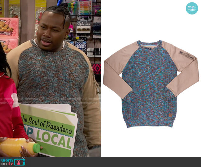 A Tiziano Nicholas Sweater in Driftwood worn by Marty (Marcel Spears) on The Neighborhood