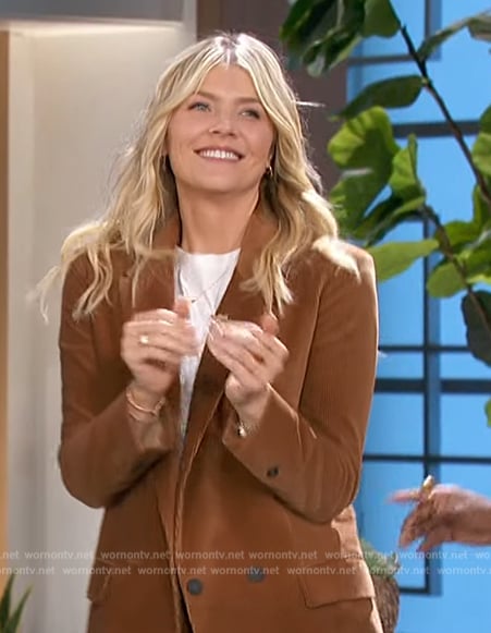 Amanda’s brown corduroy blazer on The Talk