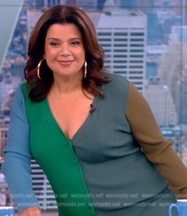 Ana’s green colorblock ribbed dress on The View