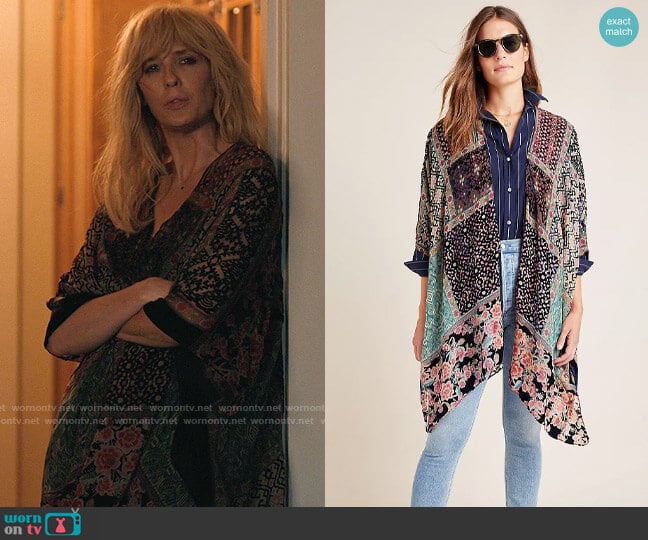 Anthropologie Frida Burnout Velvet Kimono  worn by Beth Dutton (Kelly Reilly) on Yellowstone