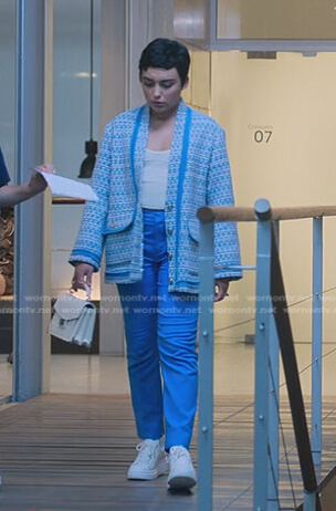 Ari's blue tweed jacket on Elite
