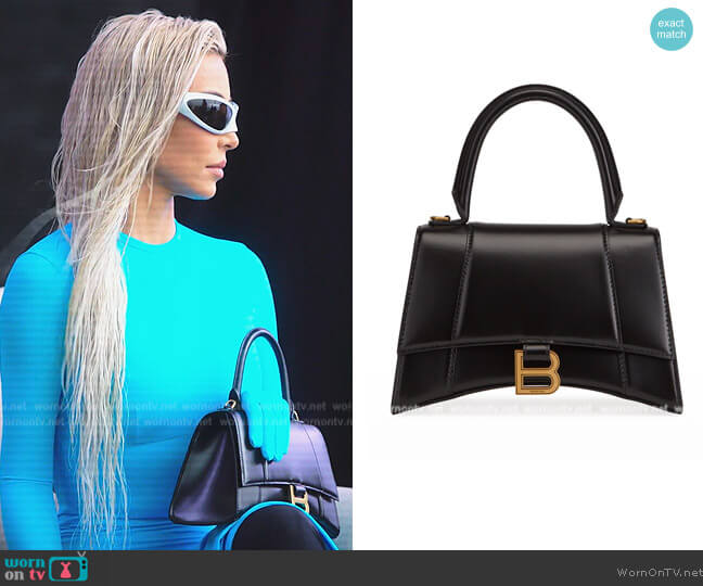 Balenciaga Hourglass Small Handbag Box worn by Kim Kardashian (Kim Kardashian) on The Kardashians